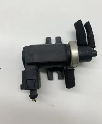 Volkswagen Golf IV Turbo solenoid valve 1J0906627