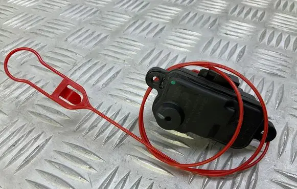 Audi Q3 8U Fuel tank cap lock 4L0862153D