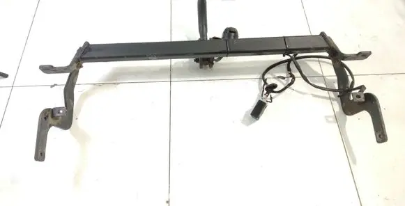 Peugeot 2008 I Tow bar set 55R014448