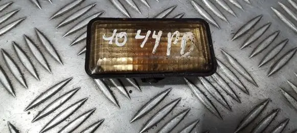 Volkswagen Golf III Front fender indicator light 1h0949117b