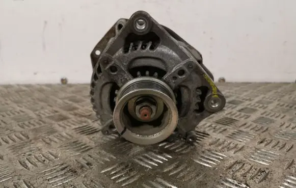 Honda CR-V Generator/alternator 1042101540