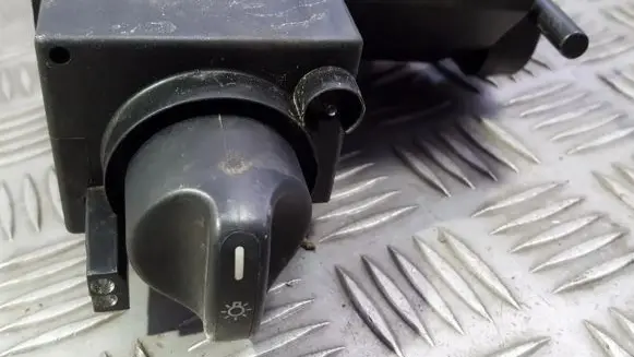 Mercedes-Benz E W210 Light switch