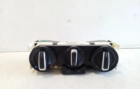Volkswagen Polo V 6R Climate control unit 6R0820045A