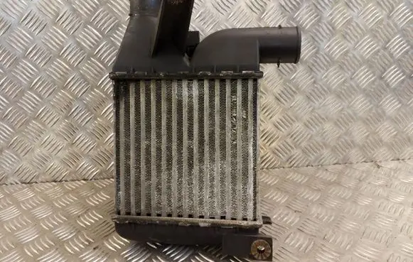 BMW 7 E38 Intercooler radiator