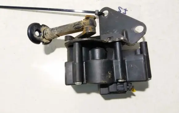 Seat Alhambra (Mk1) Vent window/glass motor 7m0847080