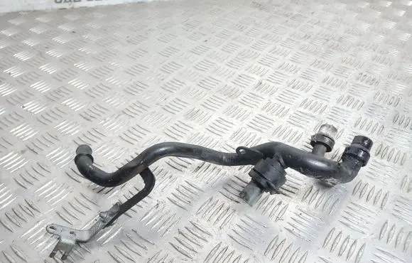 Audi A6 S6 C6 4F Engine coolant pipe/hose 059121065