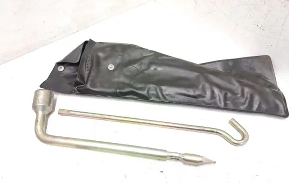Mitsubishi Space Star Wheel nut wrench 