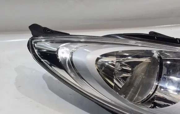 Hyundai i10 Headlight/headlamp 92102-0X1