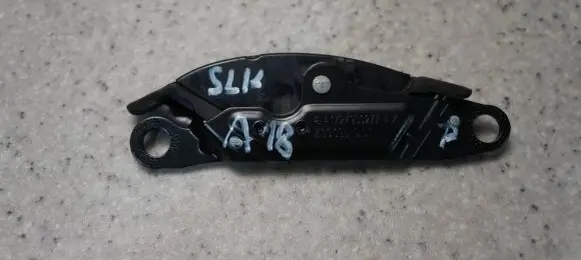 Mercedes-Benz SLK R172 Convertible roof lock/latch A1727900277