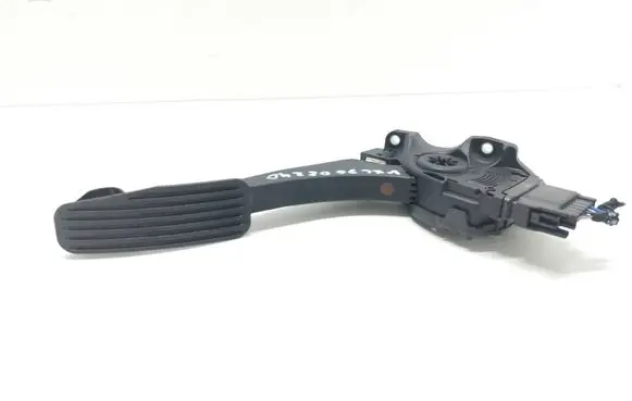 Volvo XC90 Accelerator throttle pedal 30715179 6PV00954804