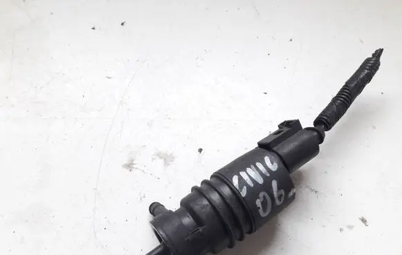 Honda Civic Windscreen/windshield washer pump 3043126