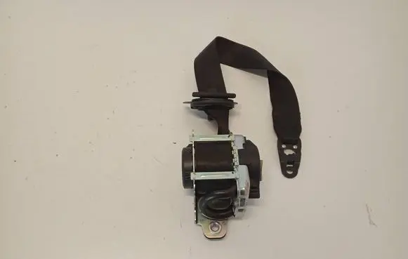 Mercedes-Benz GLC C253 Front seatbelt 95R0000 635374900B L004591