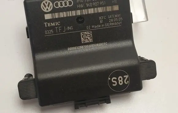 Volkswagen Touran I Gateway control module 1K0907530F