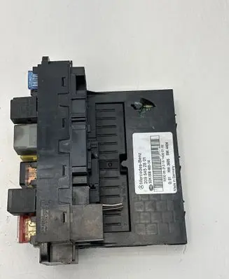 Mercedes-Benz CLK A209 C209 Fuse module 2095452801 5DK00848514