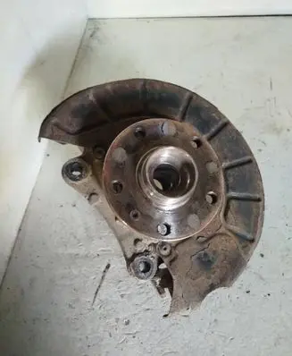 Volkswagen PASSAT B6 Front wheel hub 