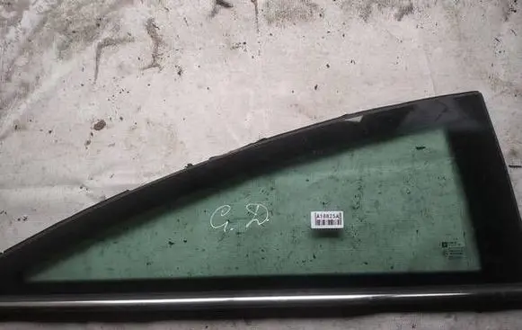 Opel Astra H Rear side window as2