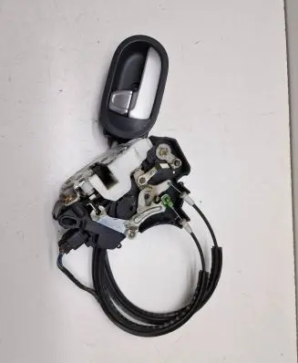 Mitsubishi Colt Front door lock 5715A131