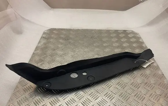 Fender end trim