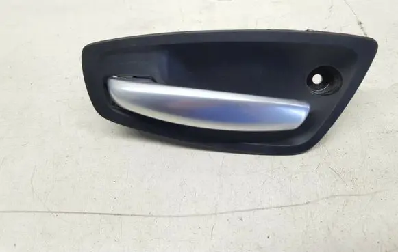 BMW 1 E81 E87 Front door interior handle 10628510
