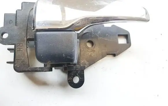 Mitsubishi Outlander Front door interior handle MN105360