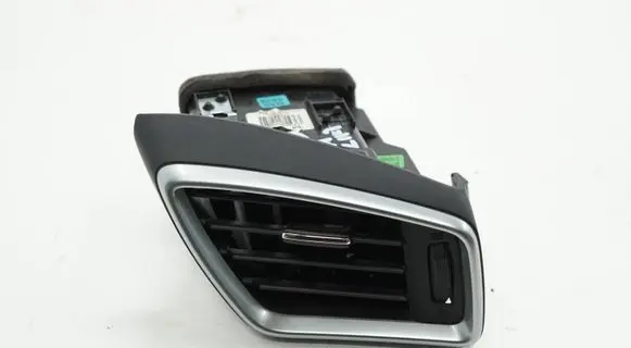 Nissan Qashqai Dashboard side air vent grill/cover trim 68760HV00AACR 68760HV00A