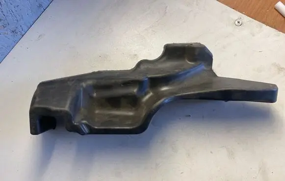 Renault Megane IV Other engine bay part 678321907r