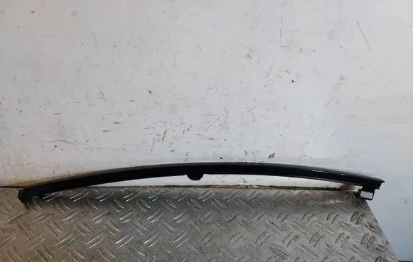 Lexus IS III XE30 Rear door window/glass frame 