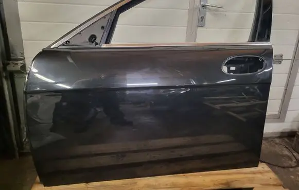 BMW 7 E65 E66 Front door 41515A2A371