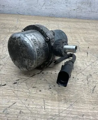 Audi A8 S8 D4 4H Vacuum pump 8E0927317 00844003 1002111389