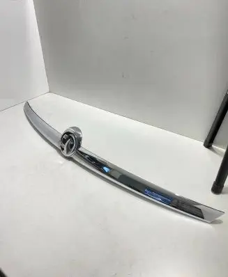Opel Insignia A Tailgate trim 22803609