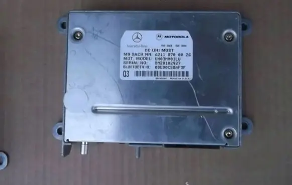 Mercedes-Benz E W211 Bluetooth control unit module A2118700026