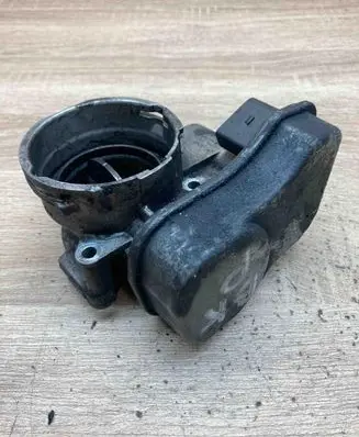 Volkswagen PASSAT B6 Throttle valve 03G128063B 14207B0742 V200