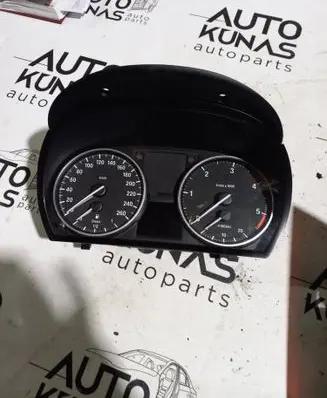 Speedometer (instrument cluster)
