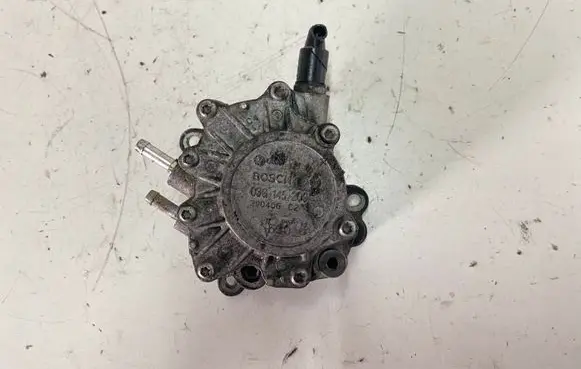 Volkswagen Touran I Vacuum pump 03G145209C