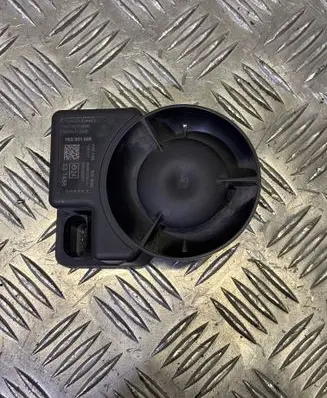 Volkswagen Golf VI Alarm system siren 1K8951605