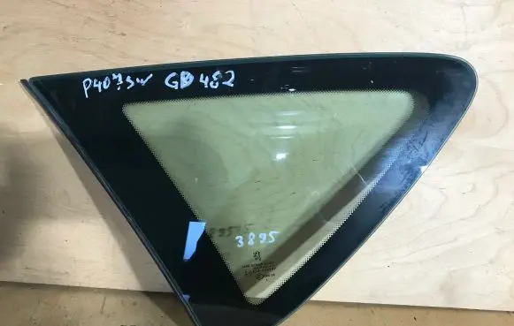 Peugeot 407 Rear side window AS2