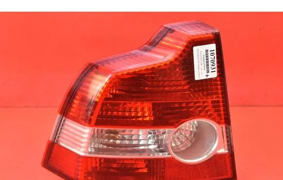 Volvo S40 Rear/tail lights 30698341