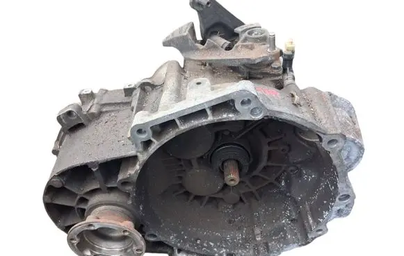 Volkswagen PASSAT B8 Manual 6 speed gearbox QFZ
