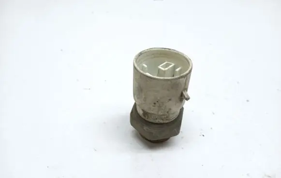 Opel Astra F Coolant temperature sensor 