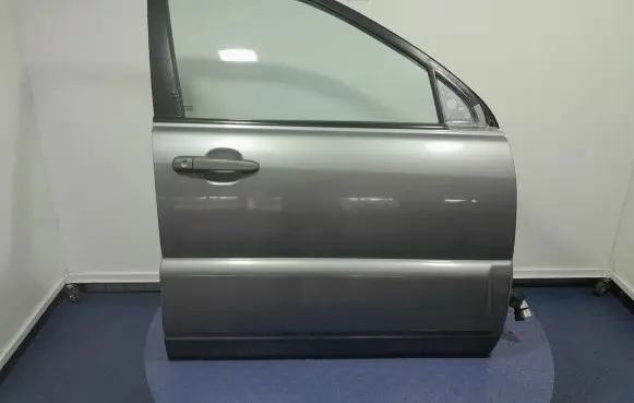 KIA Sportage Front door
