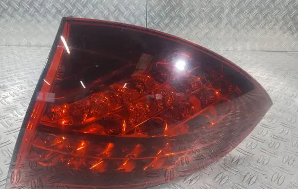 Porsche Cayenne (92A) Rear/tail lights 7P5945096M 031327 L90008845