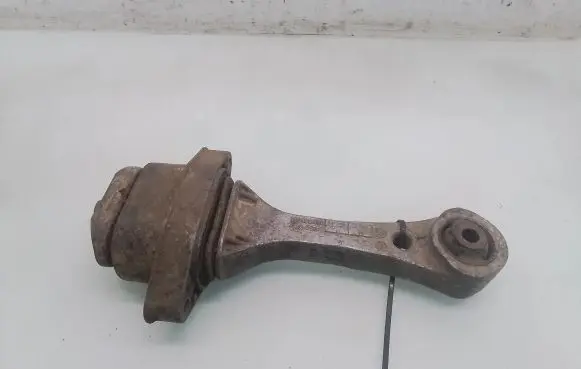 Audi A3 S3 8L Engine mount bracket