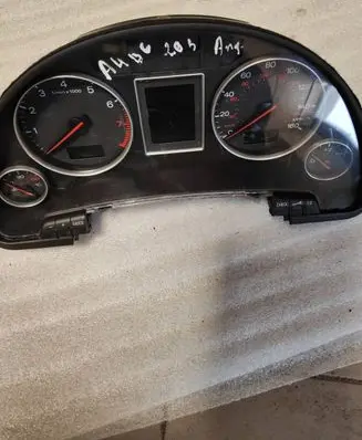 Audi A4 S4 B6 8E 8H Speedometer (instrument cluster) 8E0920950D