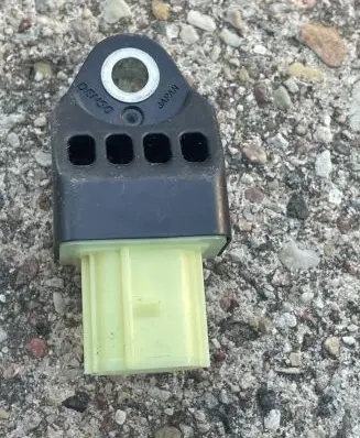 Toyota Prius+ (ZVW40) Airbag deployment crash/impact sensor 8983130020