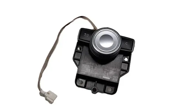 Multifunctional control switch/knob