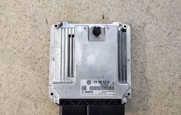 Volkswagen Transporter - Caravelle T5 Engine control unit/module 070906016EA21A 070906016EA