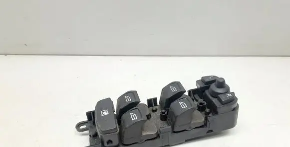 Volvo V70 Electric window control switch 30773269