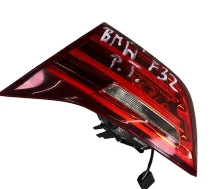 BMW 4 F32 F33 Tailgate rear/tail lights 7296102