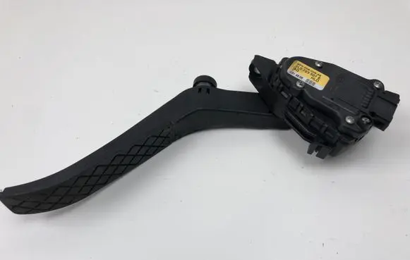 Audi Q7 4L Accelerator throttle pedal 7L0723507E 6PV00802626