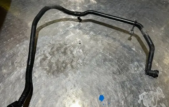 Citroen DS4 Engine coolant pipe/hose 9804896880
